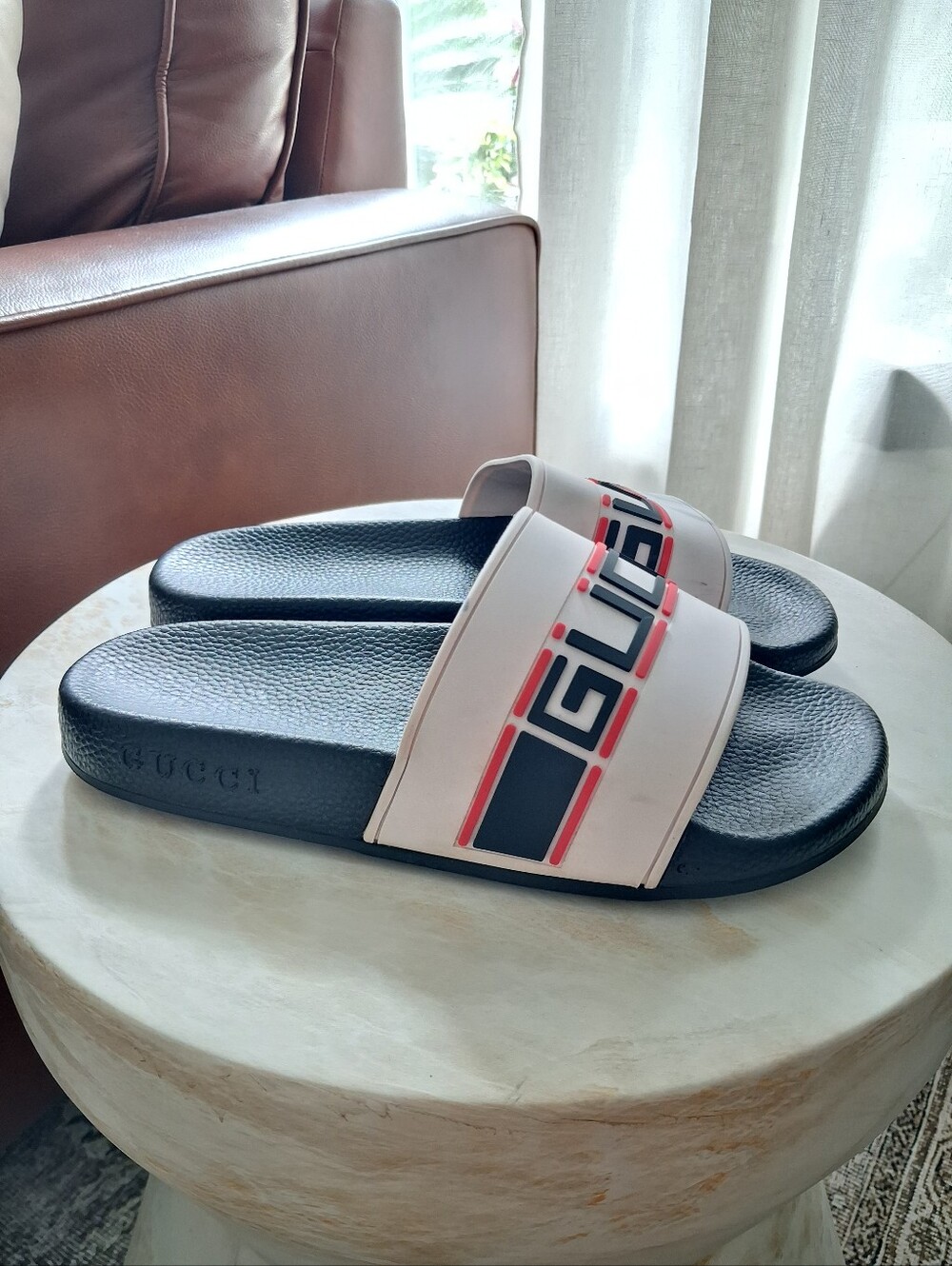 Gucci Pursuit 72 Black and White Logo Slide Sandals Made In Italy